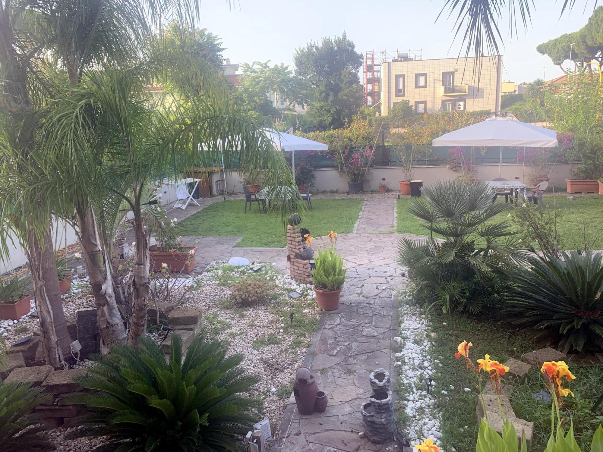 Il Giardino Di Adriana B&B Terracina Esterno foto