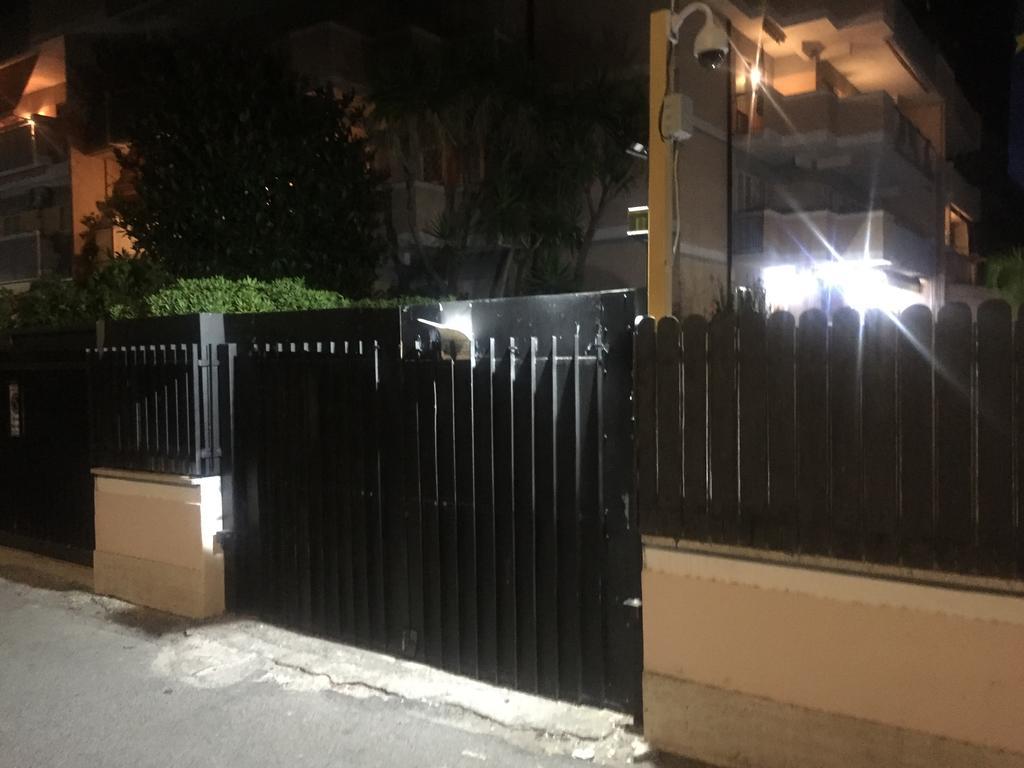 Il Giardino Di Adriana B&B Terracina Esterno foto